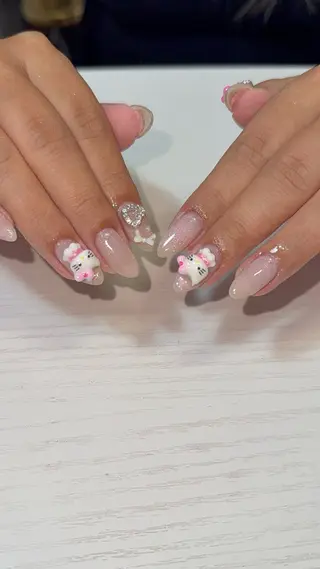 ネイル Sarina ⋆⭒˚ mavieのネイルデザイン