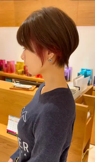 ショート カラー 🌟イメチェン美容師 🌟清水 大輝のヘアスタイル