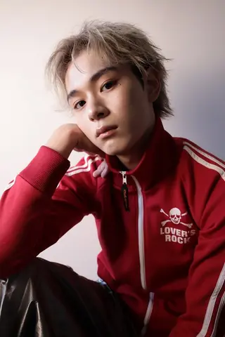 メンズ カラー メンズ ヘアメイク  ハイトーン キャロのヘアスタイル