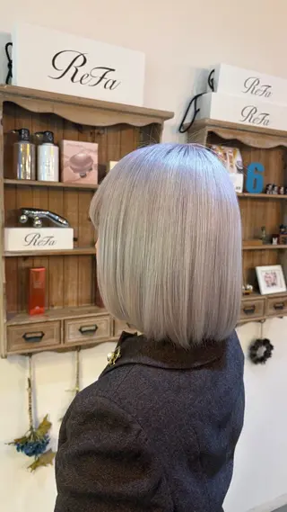 カラー AVANCE.なかもず店所属・三阪 凜のヘアスタイル