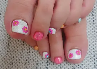 ネイル 🍒当日もOK🍒 𝑳𝑼𝑵𝑨花井のネイルデザイン