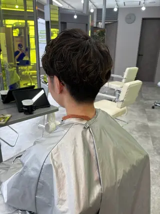 パーマ メンズ 比嘉 翔太のヘアスタイル