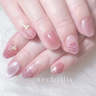 ネイル 柴田 彩のネイルデザイン