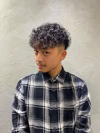 ショート カラー パーマ ヘアアレンジ メンズ キッズ HairSignature所属・ブリーチ指名神戸 No.1美容師RENのヘアスタイル