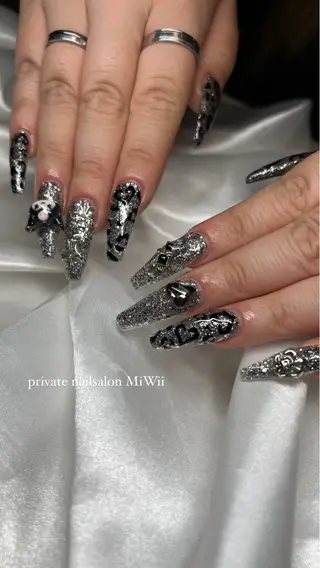 ネイル 𝐧𝐚𝐢𝐥 𝐌𝐢𝐖𝐢𝐢のネイルデザイン