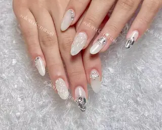 ネイル Momo 🤍のネイルデザイン