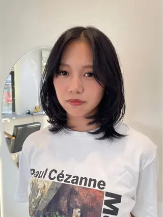 ミディアム 前川 瑞希のヘアスタイル