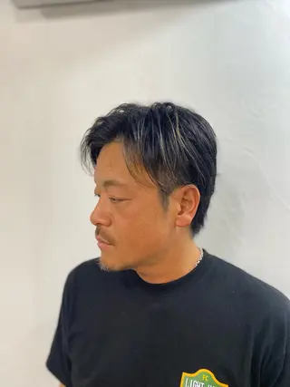 ショート 越坂部 桃子のヘアスタイル