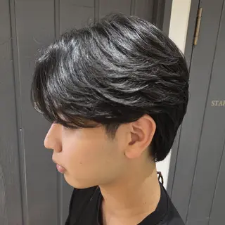ショート パーマ ハイトーン/フェザー パーマ/りゅうのヘアスタイル