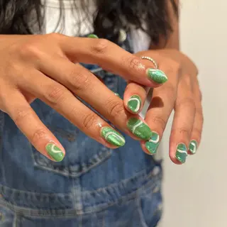 ネイル mano+所属・haruka 🐈のネイルデザイン