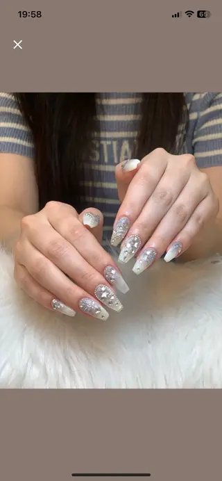 ネイル MoonHi Nail Salon所属・MoonHi Nail 朝霞台のネイルデザイン