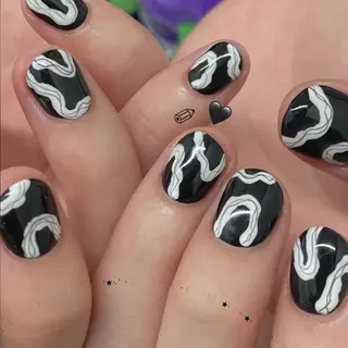 ネイル Bonnal所属・Manamǐ 個性派のネイルデザイン