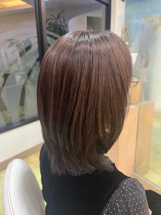 ミディアム 樋口 莉奈のヘアスタイル