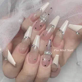 ネイル Pio Mielのネイルデザイン