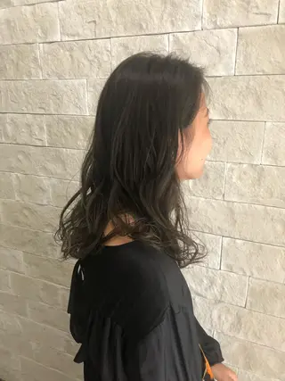 セミロング カラー 下北沢suu所属・AYAKA 下北沢suuのヘアスタイル