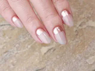 ミディアム ネイル ツメトマツゲ .のネイルデザイン