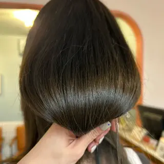 ミディアム カラー MUKU所属・MUKU 市川 莉花のヘアスタイル