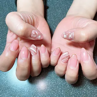 ネイル The Best Beauty受付担当のヘアスタイル