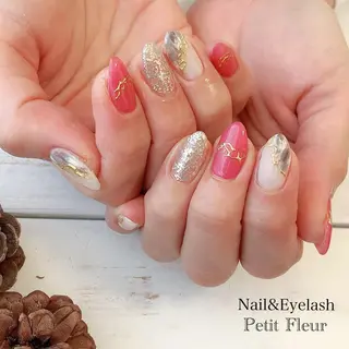 ネイル Petit Fleur所属・青柳 亜梨奈のマツエク・マツパデザイン