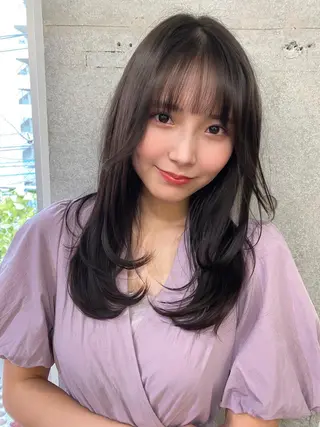 セミロング カラー 大人可愛いレイヤー 大田のヘアスタイル