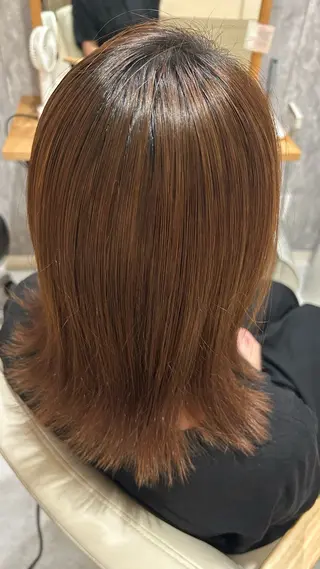 セミロング カラー ♣️似合わせカット 艶髪カラーYUUGAのヘアスタイル