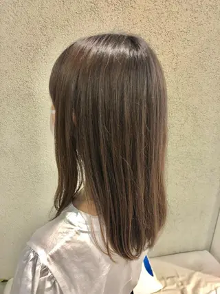 ロング カラー 阿部 美咲のヘアスタイル