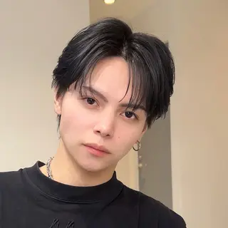 ミディアム カラー メンズ 岡田大志🇰🇷 中/韓メンズヘアのヘアスタイル