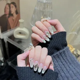 ネイル Queens みなみのネイルデザイン