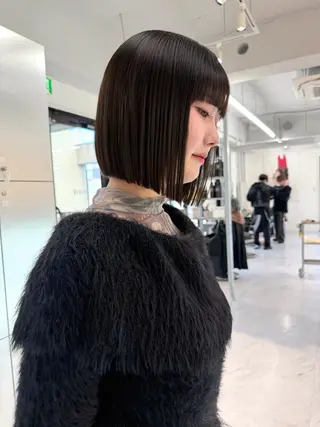 ミディアム カラー TATSUブリーチ/ ミルクティーベージュのヘアスタイル