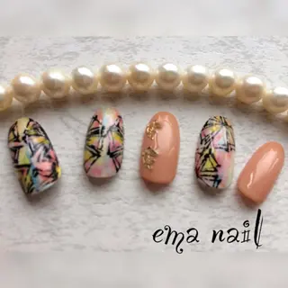 ネイル Roger 舞のネイルデザイン