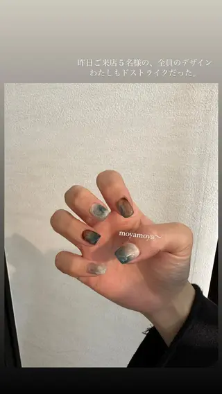 ネイル private nail salon &sumika所属・三輪 絢香のネイルデザイン