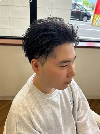 ショート パーマ メンズ 一戸 大和のヘアスタイル