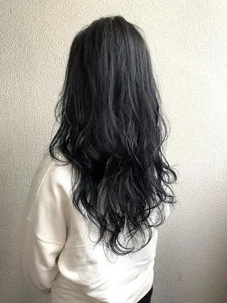 カラー スパイキーショート パーマ　具志堅　太志のヘアスタイル