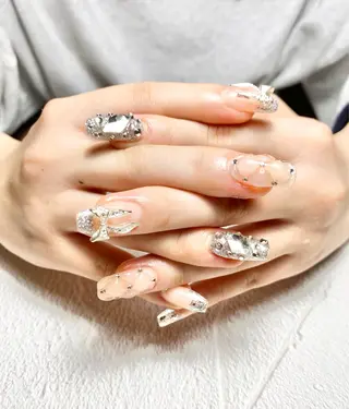 ネイル 濱嶋 結菜のネイルデザイン