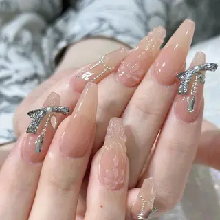 ネイル Queens テイのネイルデザイン