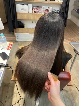 ロング カラー ✨横須賀髪質改善✨️ 加藤 百音のヘアスタイル