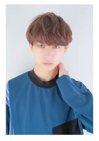 メンズ 透明感 カラー✨有坂映哉のヘアスタイル