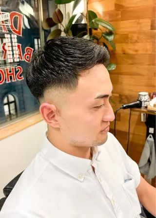 ショート メンズ DAD　BARBERSHOP所属・三宮メンズカット ヨシイッキのヘアスタイル