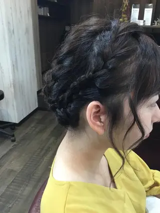 ヘアアレンジ 金崎 新吾のヘアスタイル