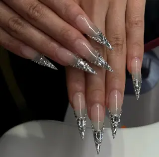 ネイル Pure&Rich Nailのネイルデザイン