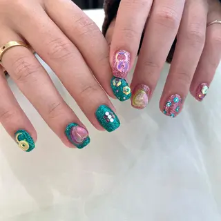 ネイル 新井 ひなののネイルデザイン