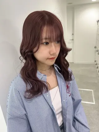 ロング カラー 暗髪🩶ラベンダー/ ブルー/ユウナ🤍のヘアスタイル