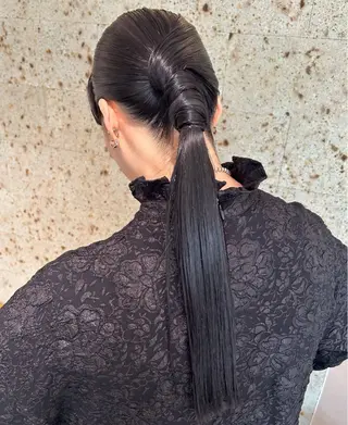 ロング ヘアアレンジ トリコヘアサロン 新井千智のヘアスタイル