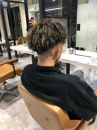 カラー パーマ メンズ ⭐️TOSHIKI メンズパーマオタク⭐のヘアスタイル