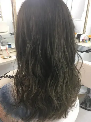 セミロング カラー 髪質改善 中川 翔のヘアスタイル