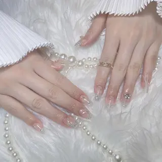 ネイル RAFFINE 月🦋🩵のネイルデザイン