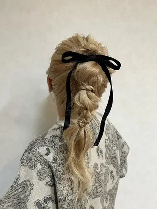 ロング ヘアアレンジ hair make applause.所属・小賀 栞奈のヘアスタイル