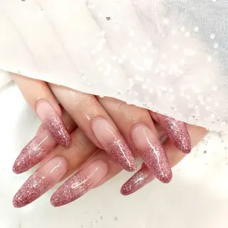 ネイル 柘植 祐子のネイルデザイン