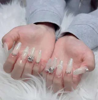 ネイル ENSalon 愛佳のネイルデザイン