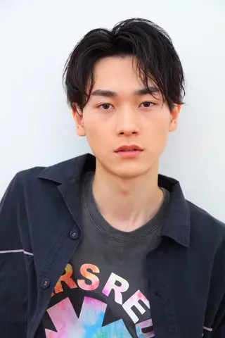 メンズ パーマ メンズ ヘアメイク  ハイトーン キャロのヘアスタイル